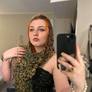 Meet your Posher, Marissa